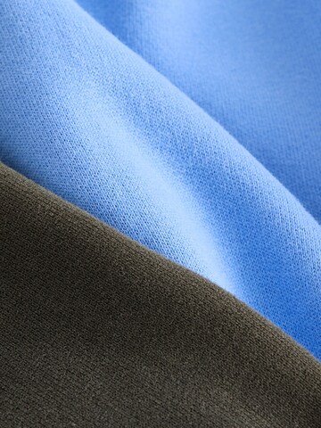 Next Set in Blue
