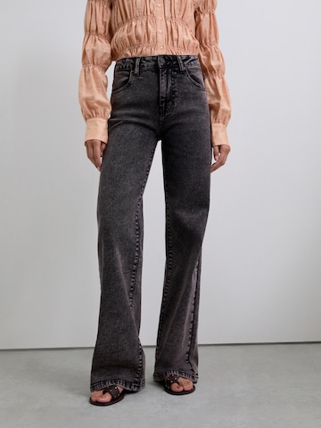 regular Jeans ' ' di Scalpers in marrone