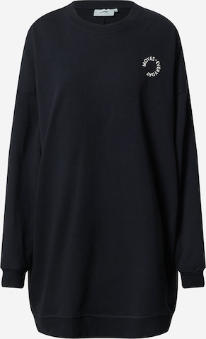 Moves Sweatshirt in Black: front