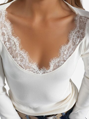 Camicia da donna di Busem in bianco