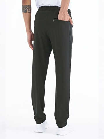Tommy Life Regular Sportbroek in Groen