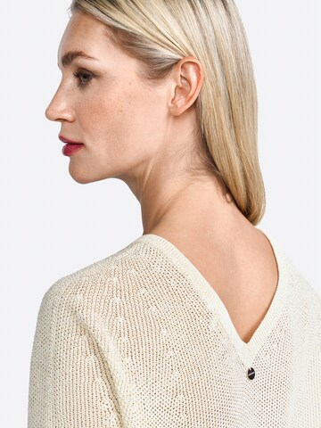 Pullover di Rich & Royal in bianco