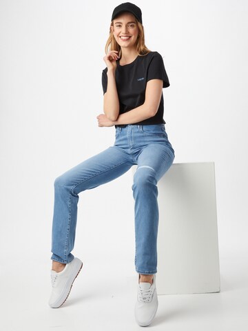 LEVI'S ® Shirt 'GR Cropped Jordie Tee' in Zwart