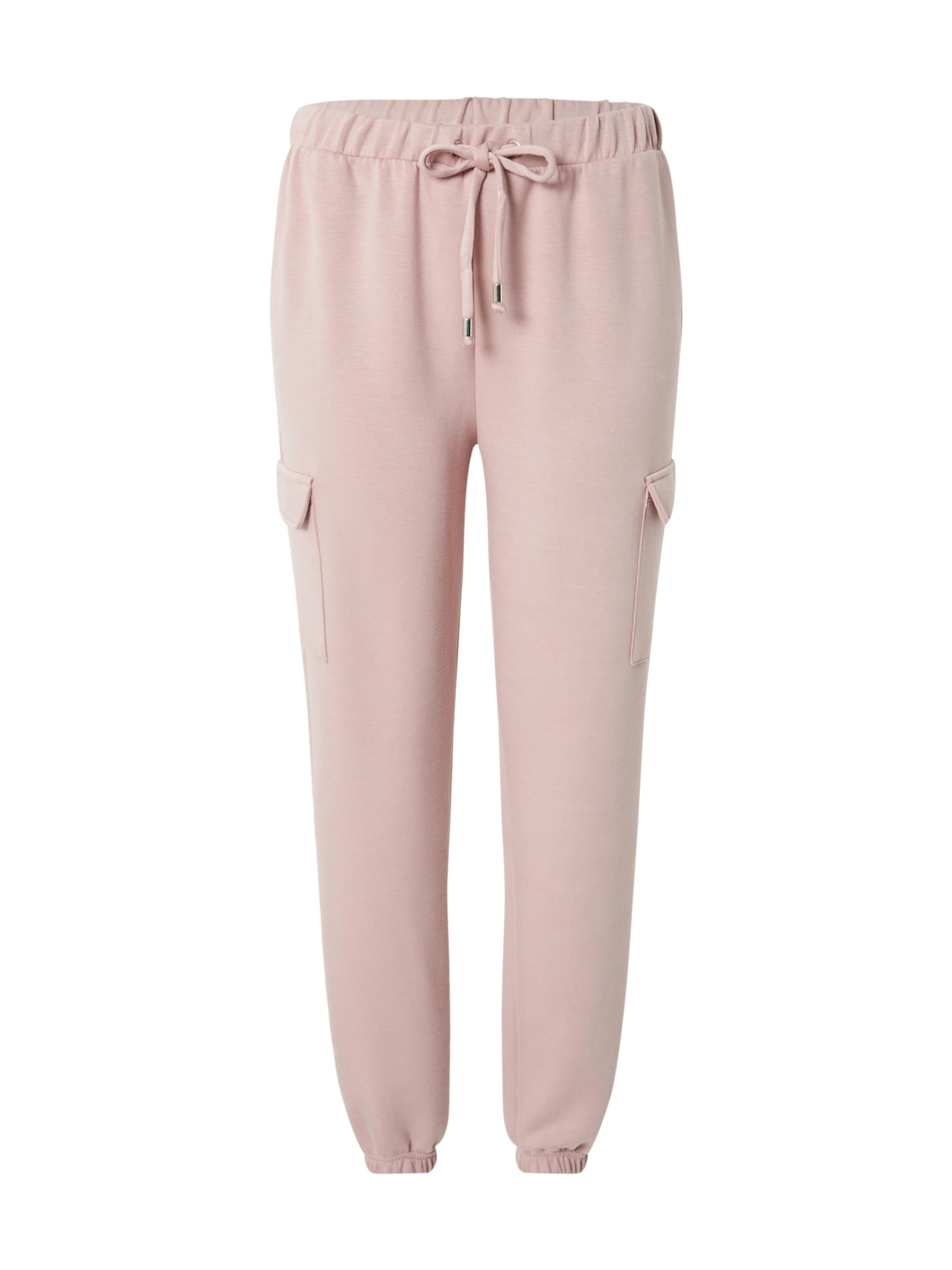 Warehouse Cargo trousers in Pink: front
