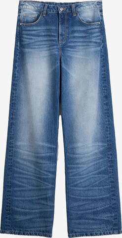 Bershka Jeans in Blue: front