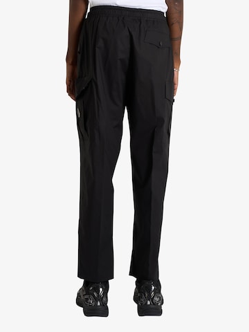 Effilé Pantalon à pince Yes London en noir