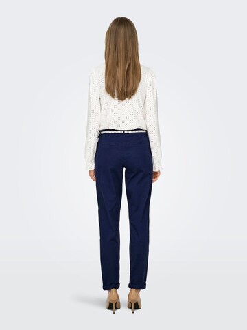 Coupe slim Pantalon chino 'BIANA' ONLY en bleu