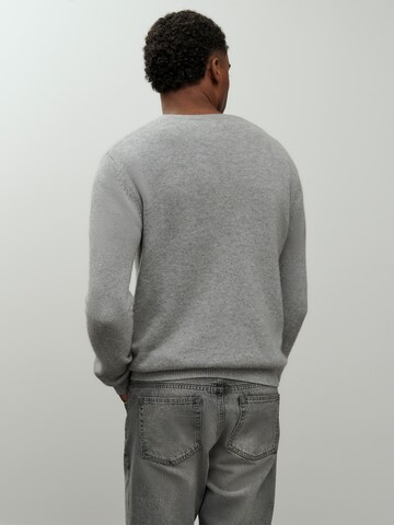 DAN FOX APPAREL - Jersey 'Essential' en gris