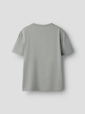 NAME IT Shirts 'NKMarvis Skibidi' i grå