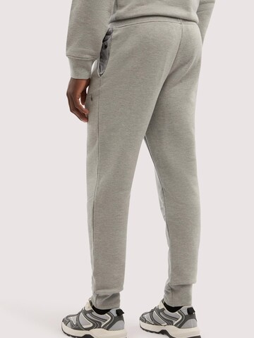 Regular Pantalon Trussardi en gris