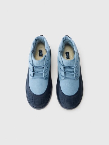 Boots da neve 'NEUMEL WEATHER HYBRID' di UGG in blu
