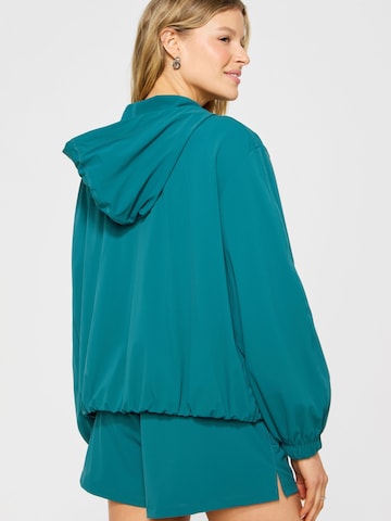Fabletics Jacke 'ALL DAY JACKET' in Grün