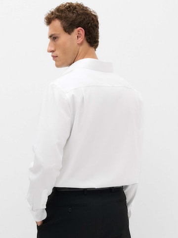 Slim fit Camicia di Marks & Spencer in bianco