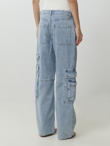 regular Pantaloni cargo 'Fili' di EDITED in blu