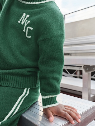 Next Комплект в Зеленый