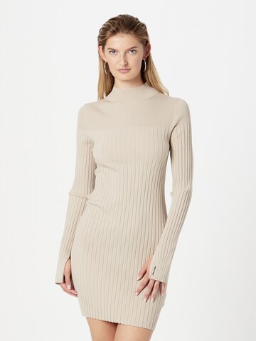 Calvin Klein Gebreide jurk 'ICONIC' in Beige: voorkant