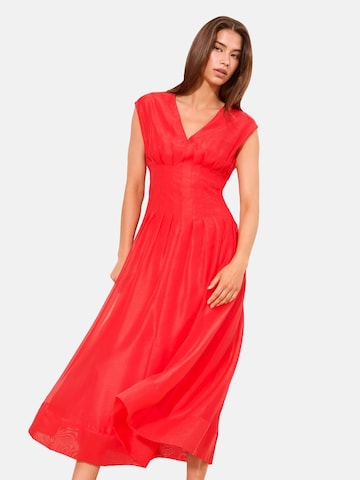Abito estivo di Lipsy in rosso: frontale
