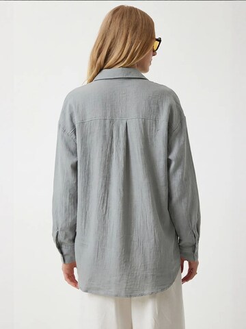 Happiness İstanbul - Camisa em cinzento