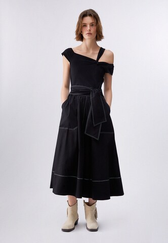 Rochie de la Liu Jo pe negru: față