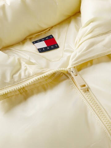 Tommy Jeans Winterjas in Geel