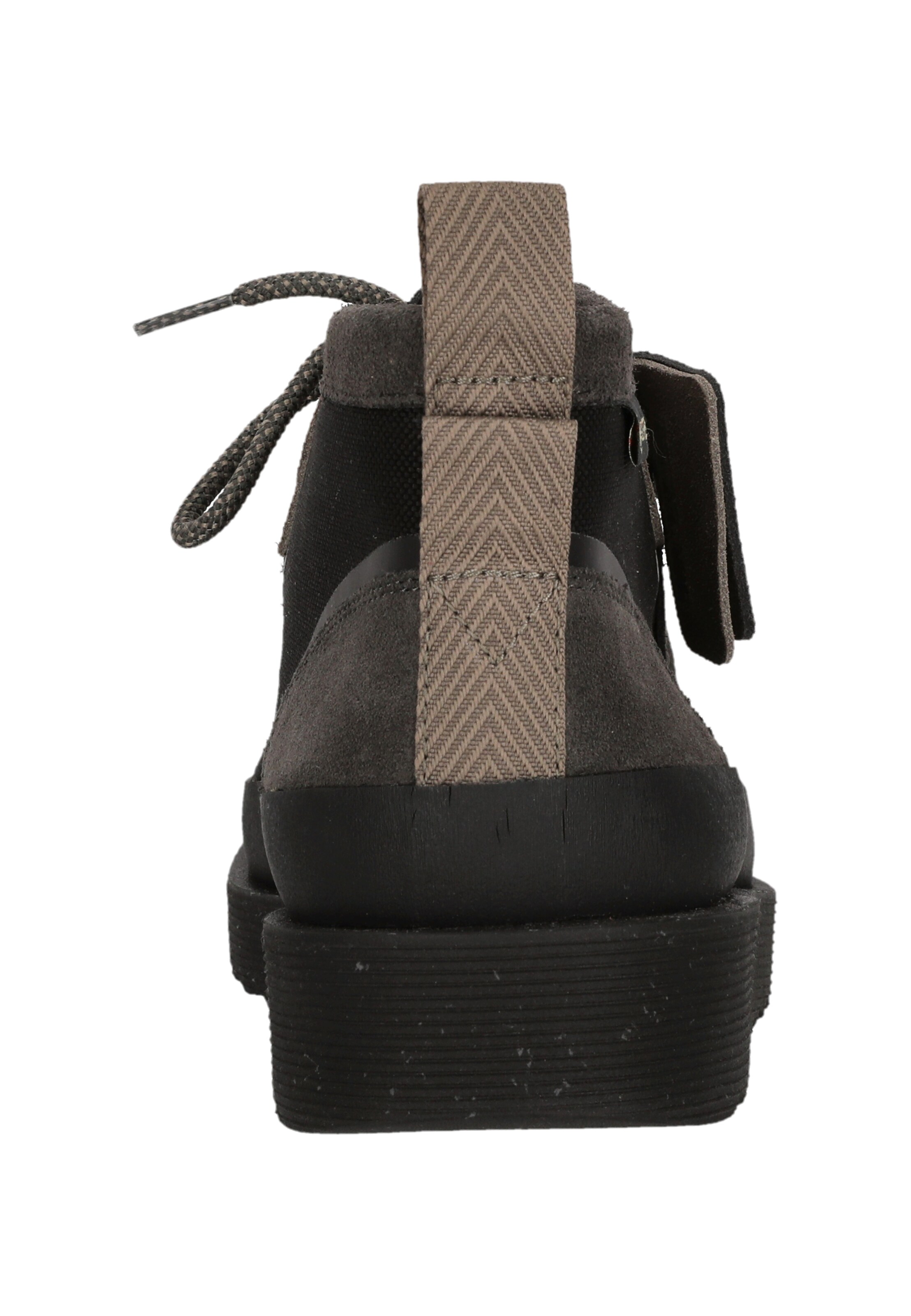 CLARKS Veterschoen 'Wallabee FTR Gore-Tex' in Zwart