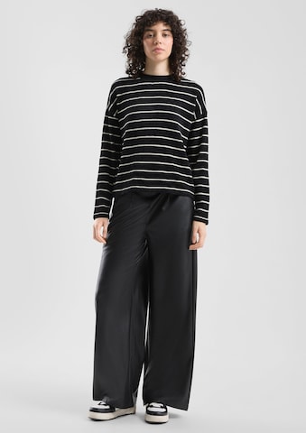 QS Kampsun, värv must