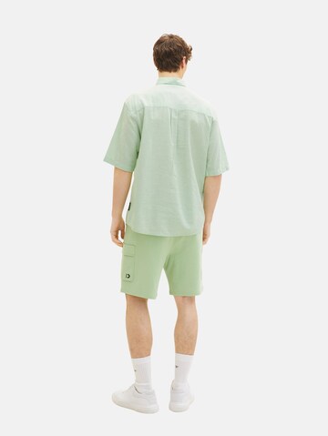 TOM TAILOR DENIM Comfort Fit Skjorte i grøn