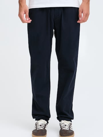 Casual Friday - Slimfit Pantalón chino 'Viggo' en azul: frente