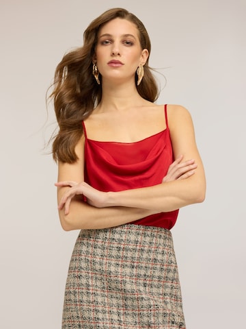 Top di MOTIVI in rosso