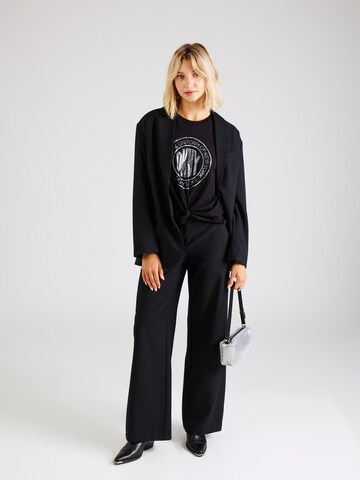 DKNY Performance Λειτουργικό μπλουζάκι σε μαύρο