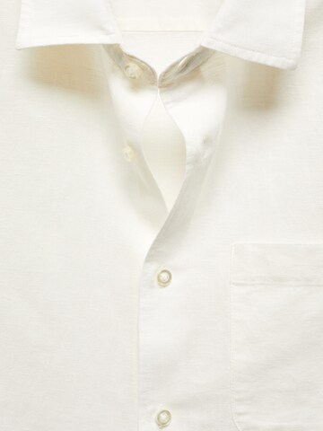 MANGO MAN Regular fit Риза 'Ants' в бяло