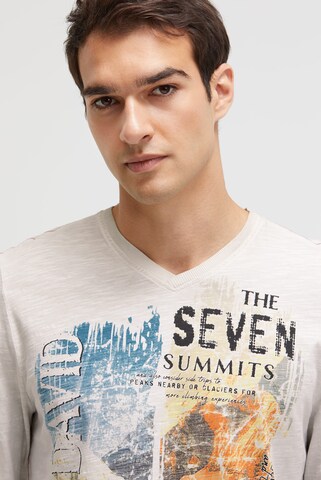 CAMP DAVID Longsleeve mit V-Neck und Photoprint in Beige