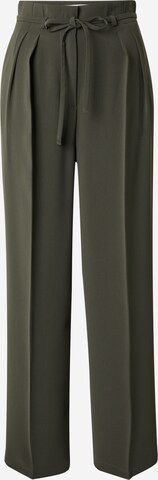 Loosefit Pantalon 'Karima' Guido Maria Kretschmer Women en vert : devant