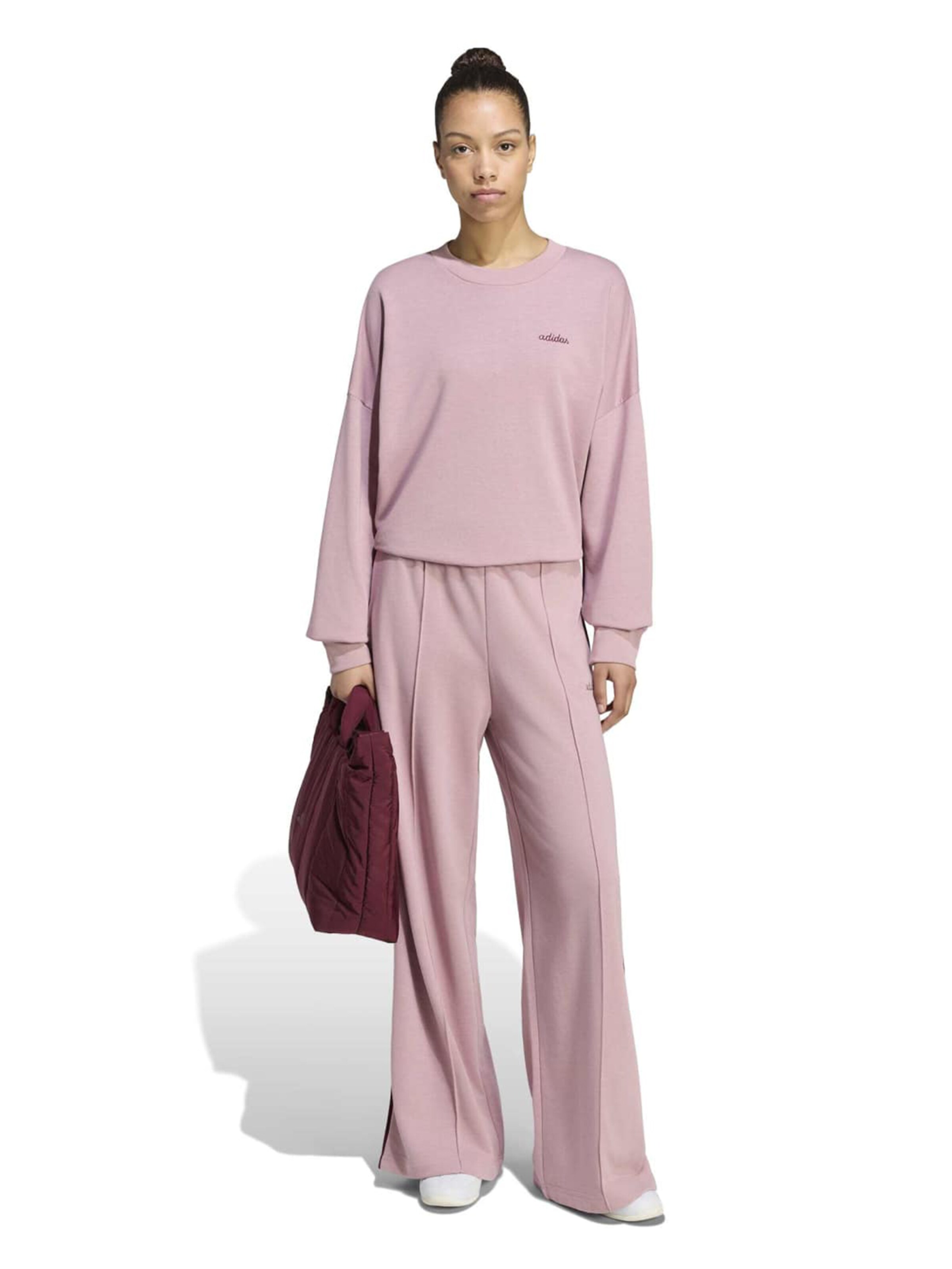ADIDAS SPORTSWEAR - Sweatshirt de desporto em roxo