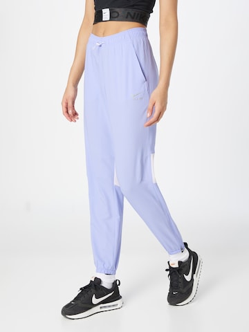 NIKE Tapered Sportbyxa i lila: framsida