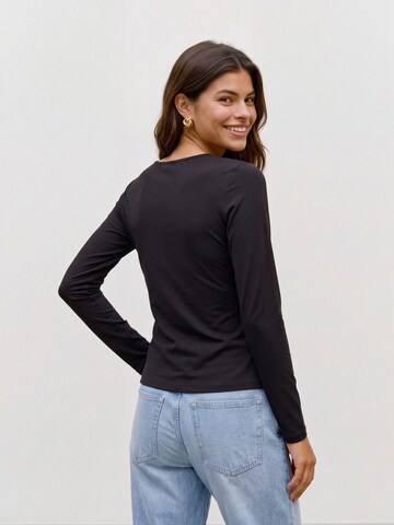 VERO MODA Shirt 'AWSage' in Zwart