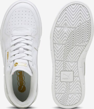 Baskets basses PUMA en blanc