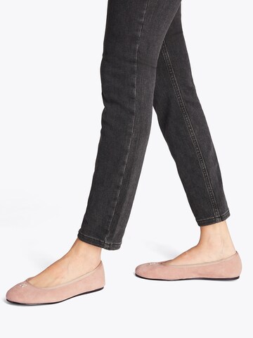 TOMMY HILFIGER - Bailarina en beige