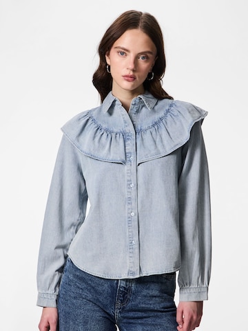 Chemisier 'PCBirke' PIECES en bleu : devant