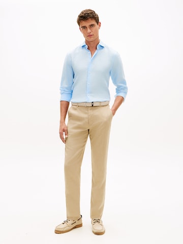 Coupe slim Chemise business 'New York' TOMMY HILFIGER en bleu