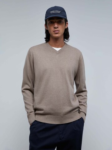 Scalpers Sweater in Beige: front