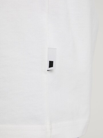 T-Shirt 'Davie' CHASIN' en blanc