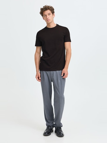 T-Shirt ' CFNILO ' Casual Friday en noir : devant