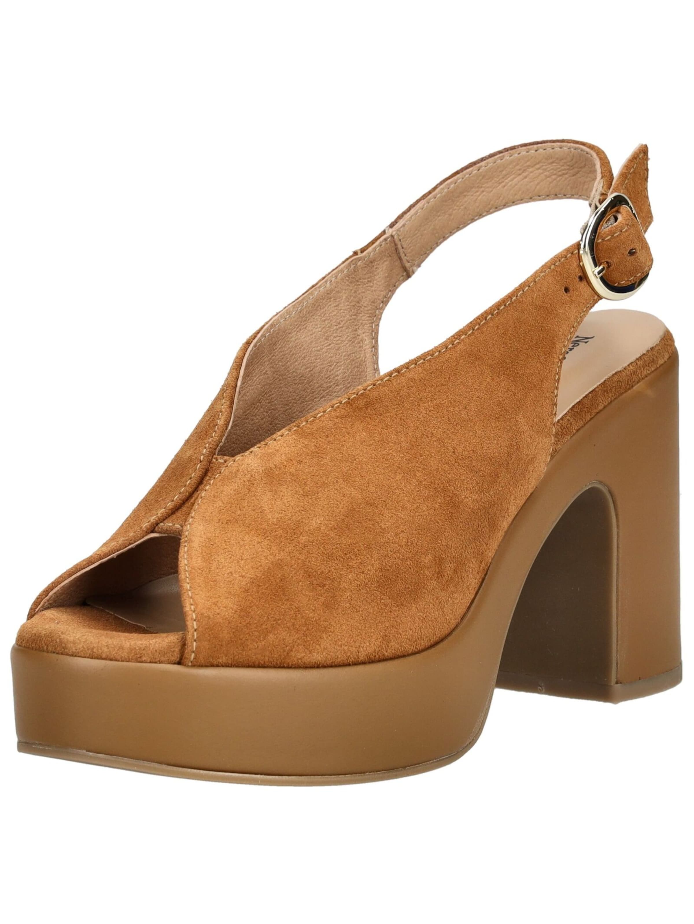Nero Giardini Pumps in Brown: front