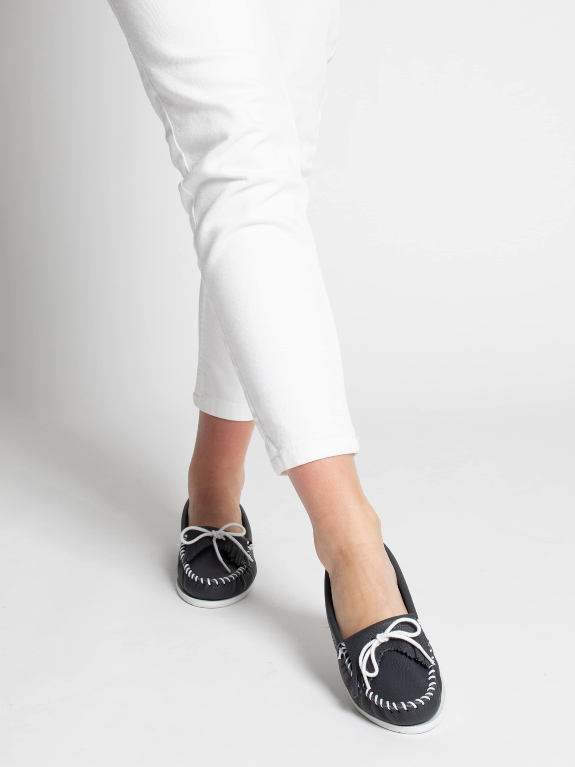 Mocassin 'Undeaded Kilty' Minnetonka en bleu : devant