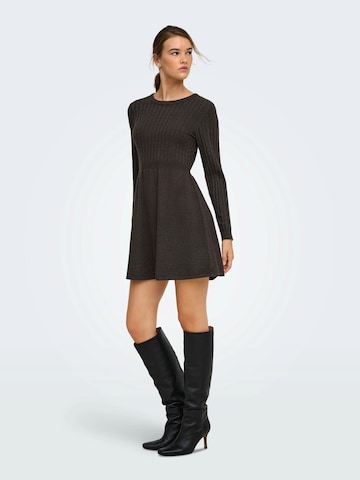 Robes en maille 'ONLFIA' ONLY en marron