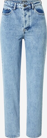 Nasty Gal Regular Jeans in Blue: front