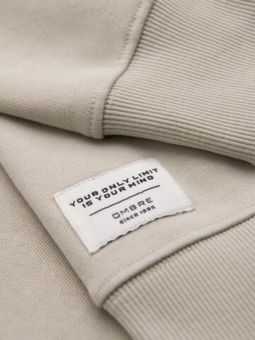 Ombre Sweatshirt in Beige