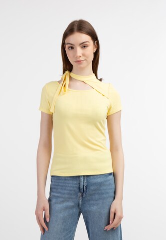 MYMO - Camisa em amarelo: frente