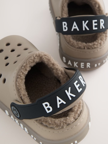Baker by Ted Baker Открытая обувь в Серый